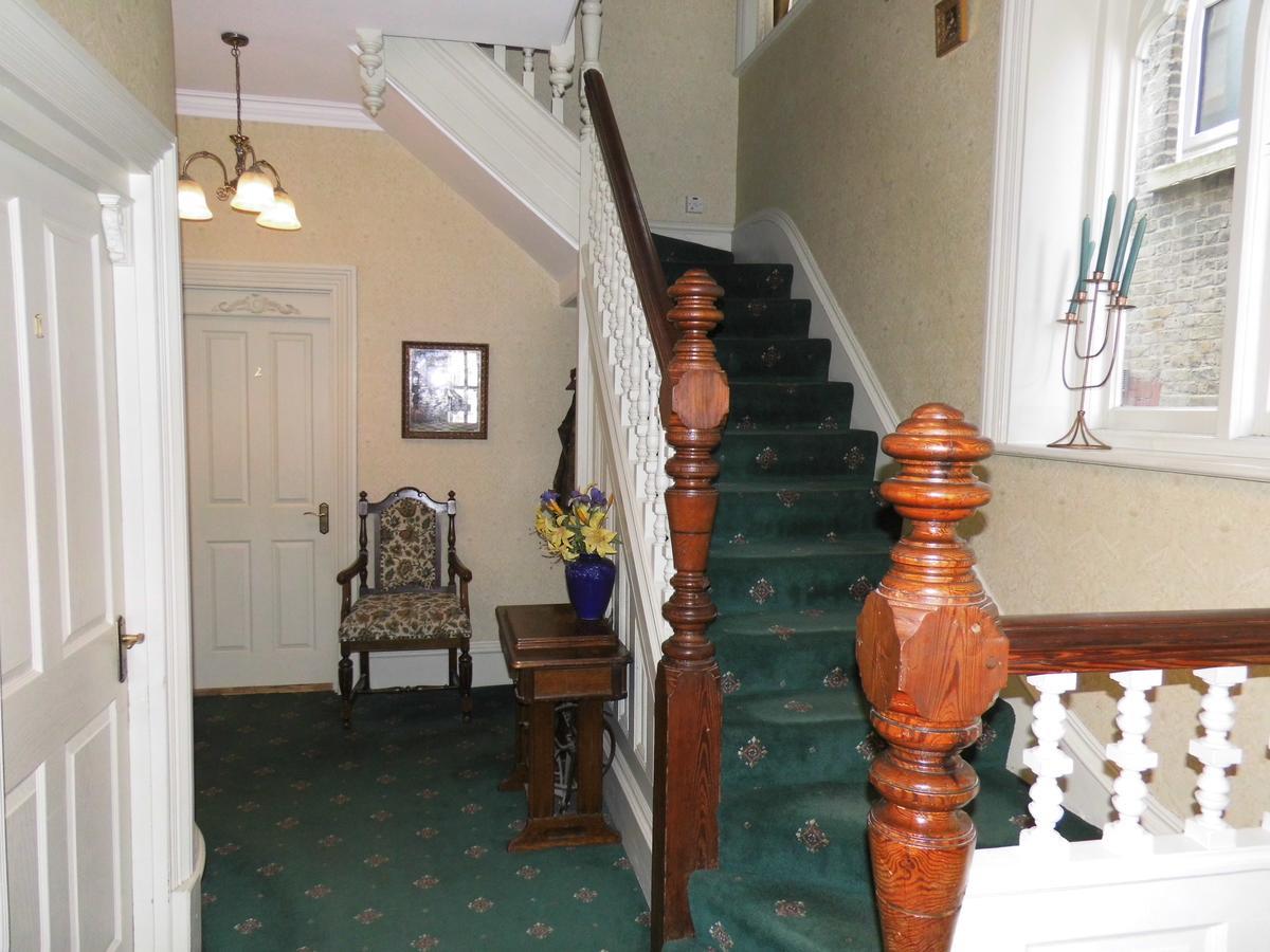 Greystones Bed And Breakfast Rochester (Kent) Exteriör bild