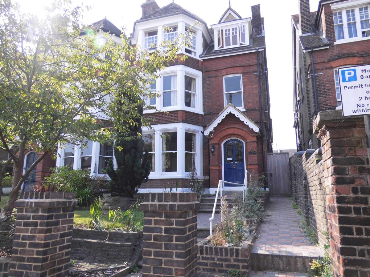 Greystones Bed And Breakfast Rochester (Kent) Exteriör bild